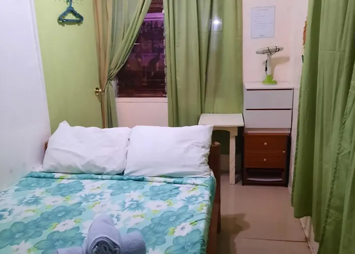 Bed & Breakfast Cronin Residences