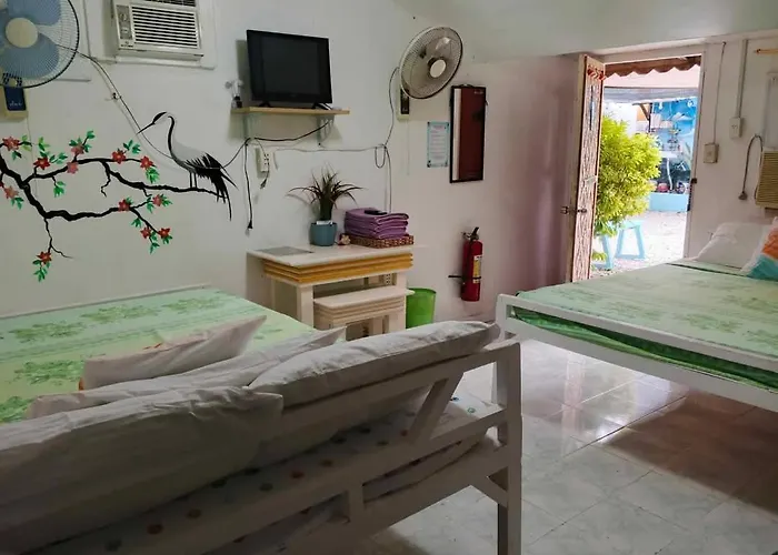 Cronin Residences 2*