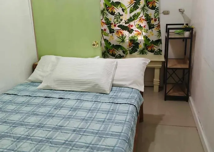 Cronin Residences Bed & Breakfast